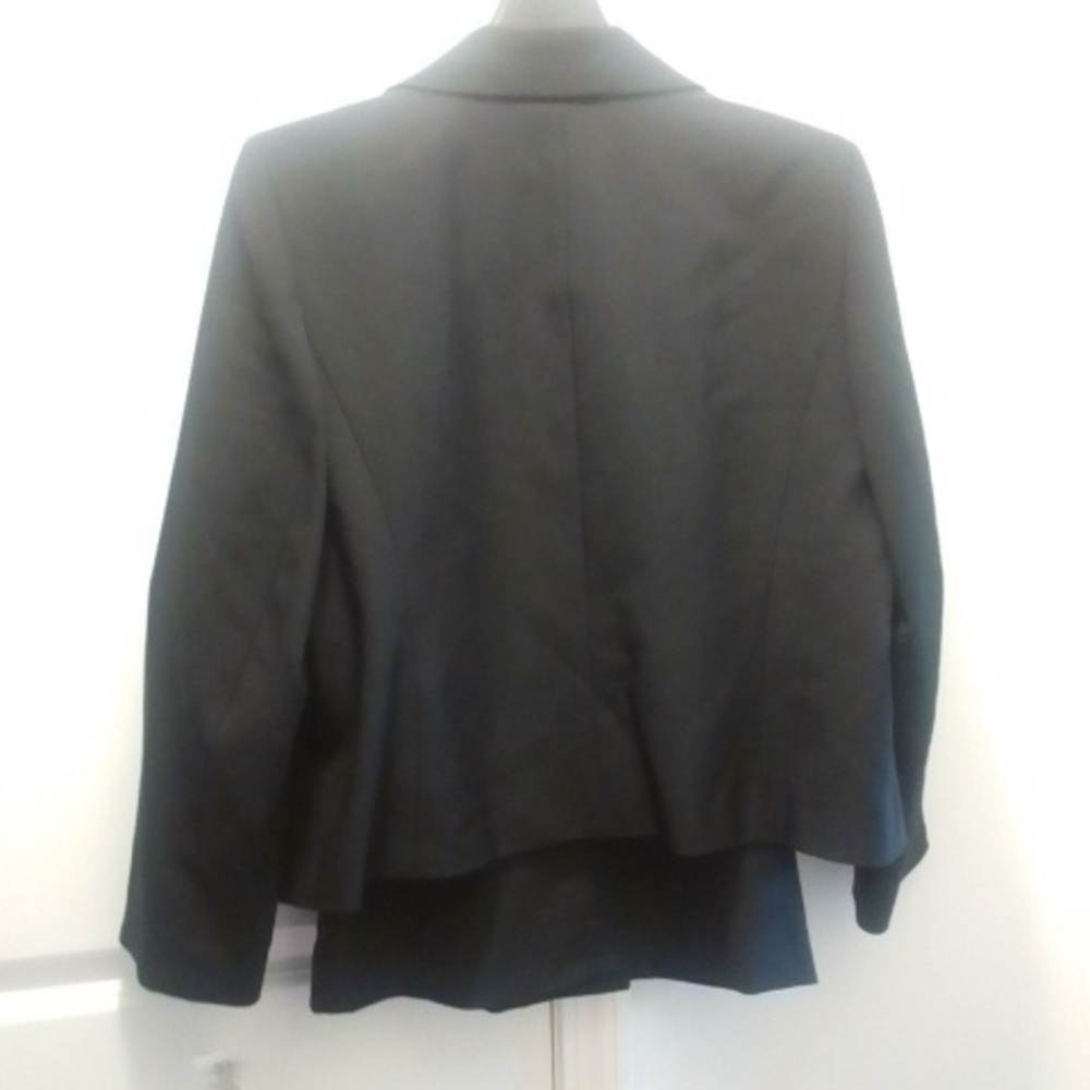 NWT 2 Piece Classic Black Women Suit - Picture 6 of 6